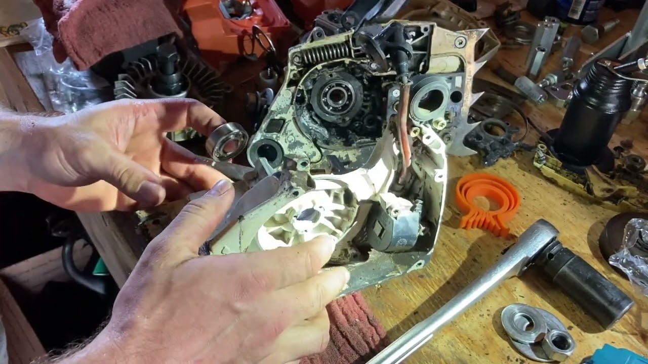 STIHL 044 crankcase bearings