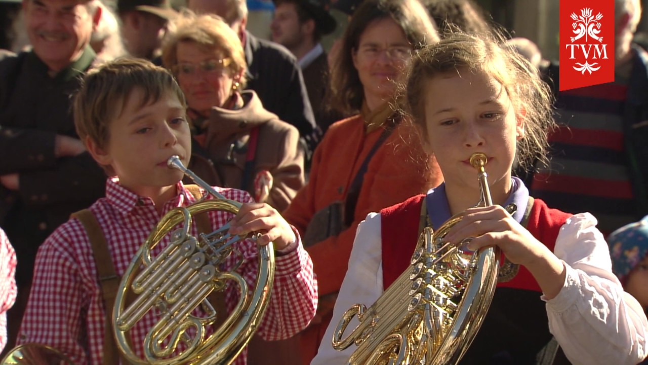 Aufg'horcht in Innsbruck 2016 - Volksmusik erobert die Stadt / Kurzfassung
