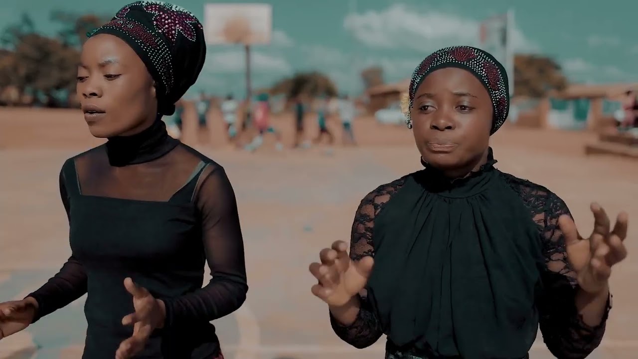 MAISHA YA UKIMBIZI 