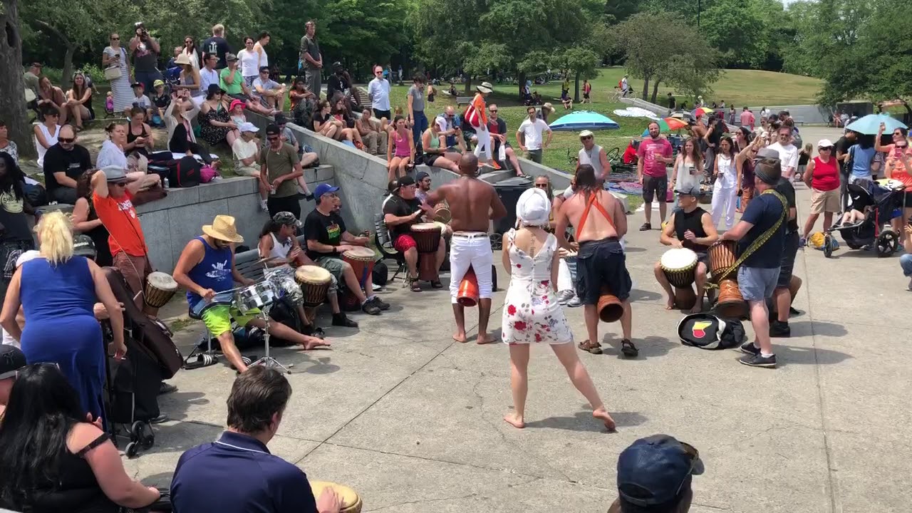 Tam-Tam, Mont-Royal, Montreal