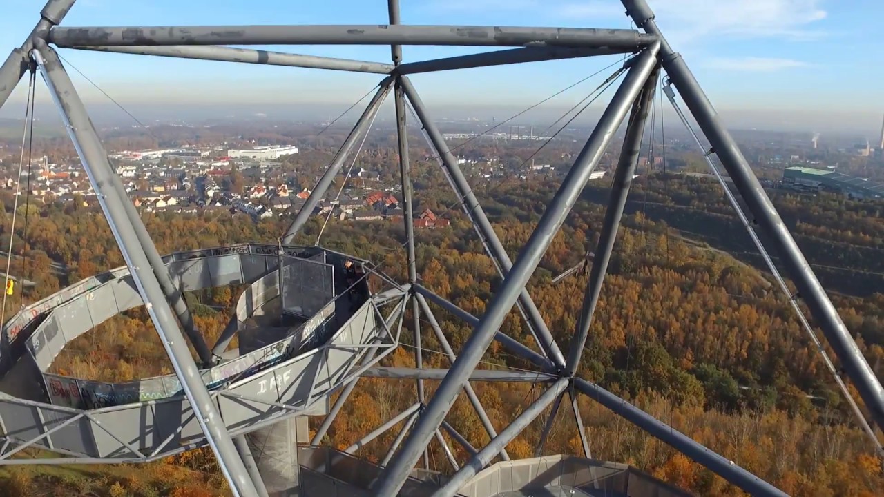 Tetraeder in Bottrop aus der Luft. Luftbildaufnahmen - Airpics.
