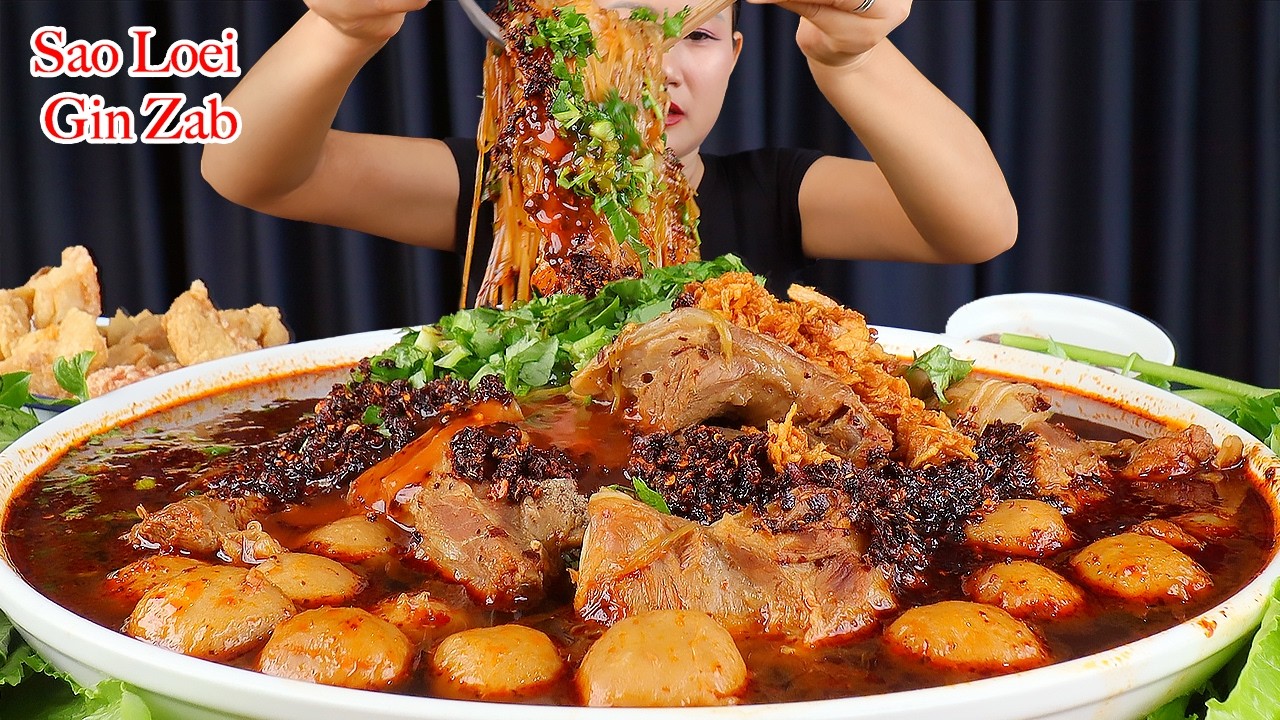 กินก๋วยเตี๋ยวหมูเผ็ดๆ‼️แกล้มพริกจี่ 30 เม็ดจิ้มกะปิเผ็ดๆแซ่บๆจ้า | Pork Noodle Soup