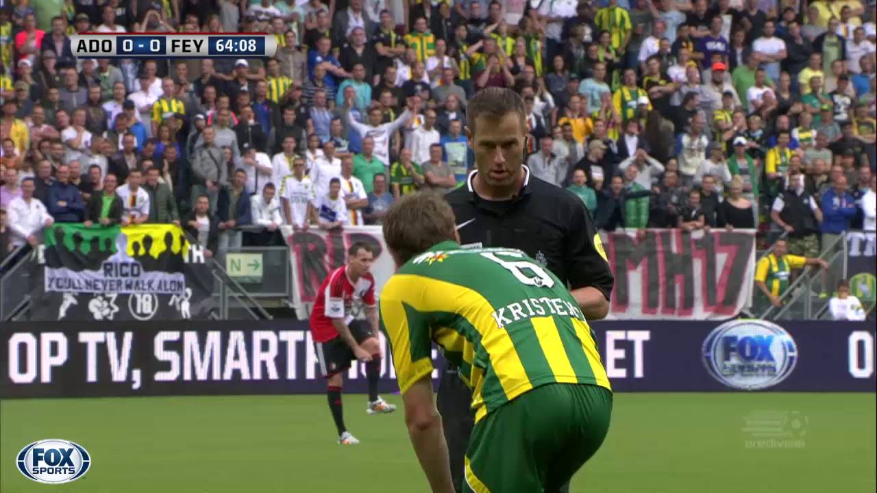 60 jaar Eredivisie: Kaartenregen in Den Haag