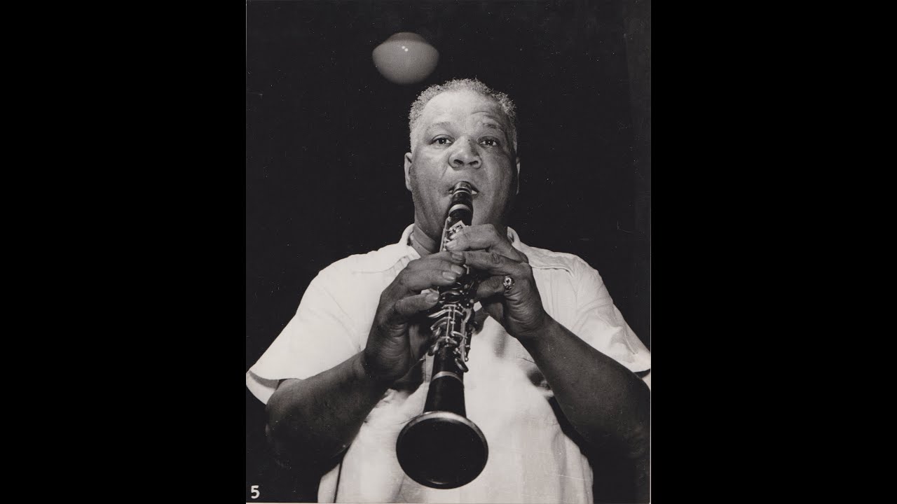 Sidney Bechet on clarinet -  Riffin' & One O'Clock Jump