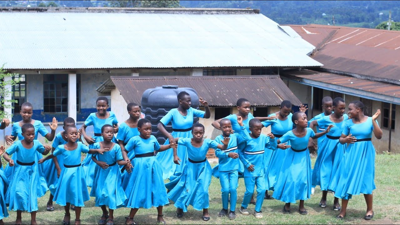 KIAPO KWAYA -- MWANANGU Officially video