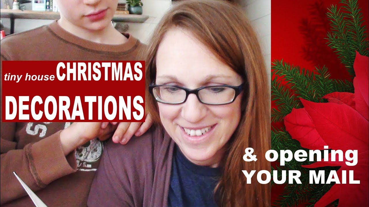 Tiny House CHRISTMAS DECORATIONS