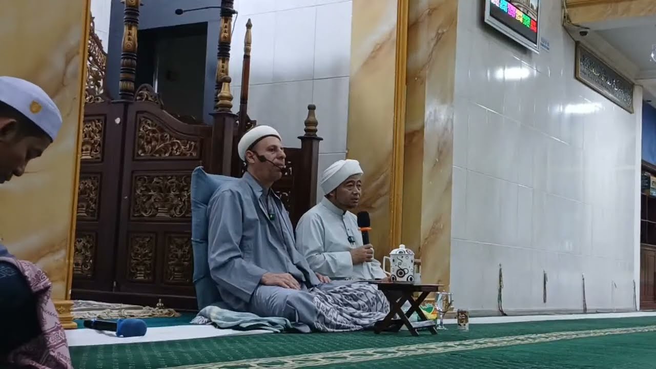 Majlis Taklim Al-Husna Juanda 8 sedang live sekarang!