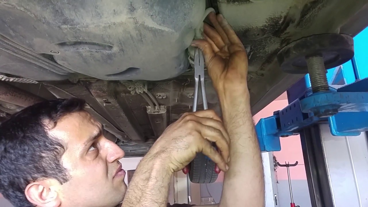 Citroen C4 Benzin Filtresi Değişimi...