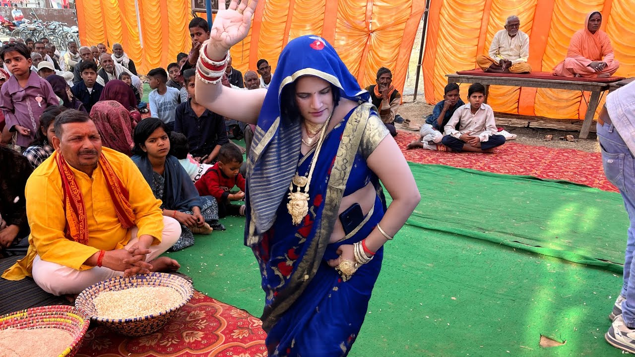 S I साहब की पत्नी का हिट डांस dharmendra Shastri #viralsong पे tere pichhe badnam