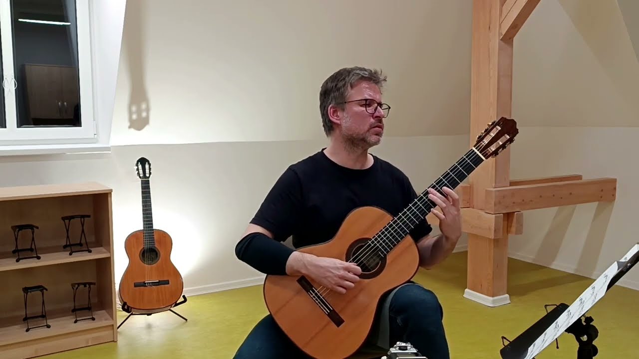 J.S. Bach - Prelude BWV 997