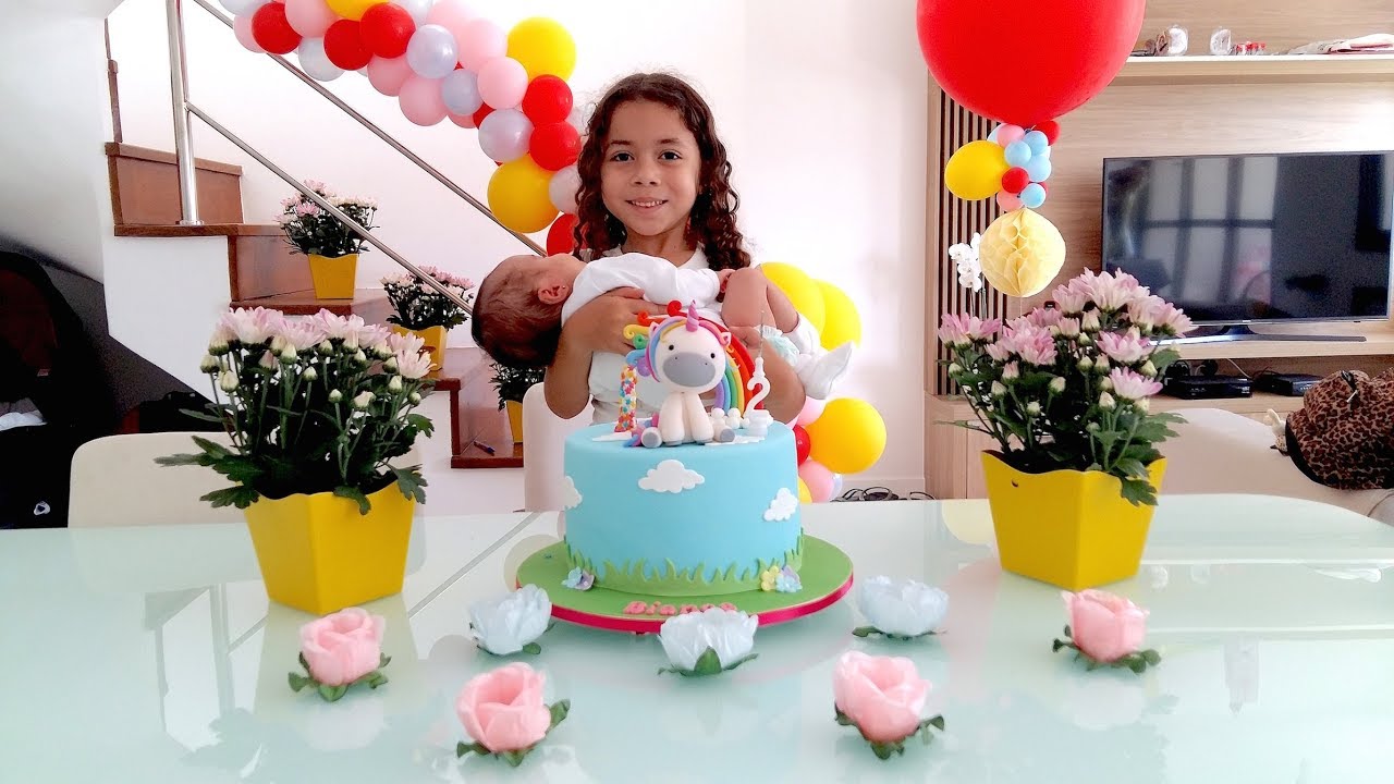 SEGUNDO MESVERSÁRIO DA BIANCA: Unicórnio - Gabriela Almeida
