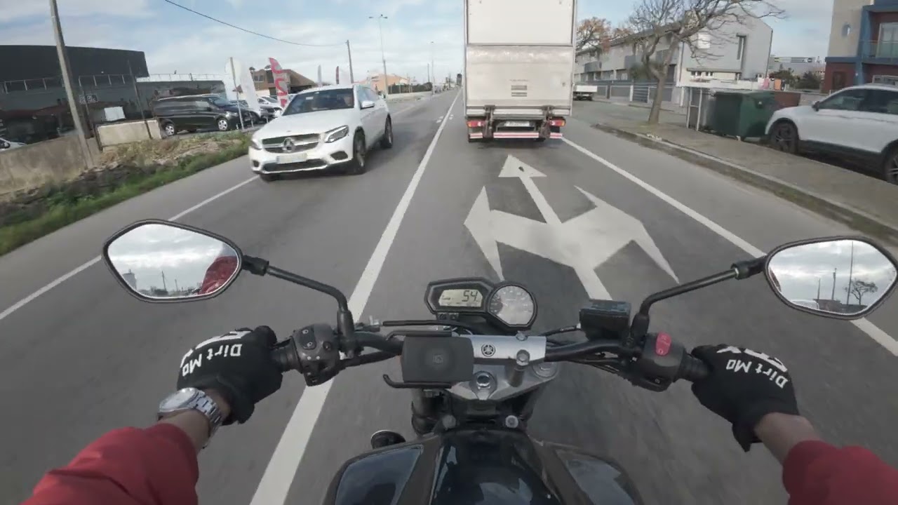 CUIDADO AO ANDAR NA RUA VOCÊ PODE CAIR [4K] FZ6 600 DJI OSMO ACTION 4