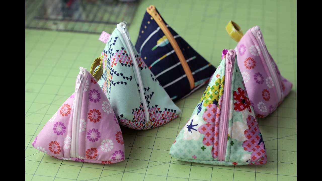 DIY Triangle Zipper Pouch Tutorial