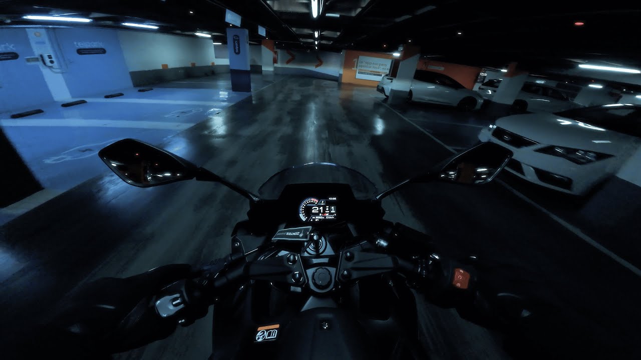 GSX-8R | Night Color Test