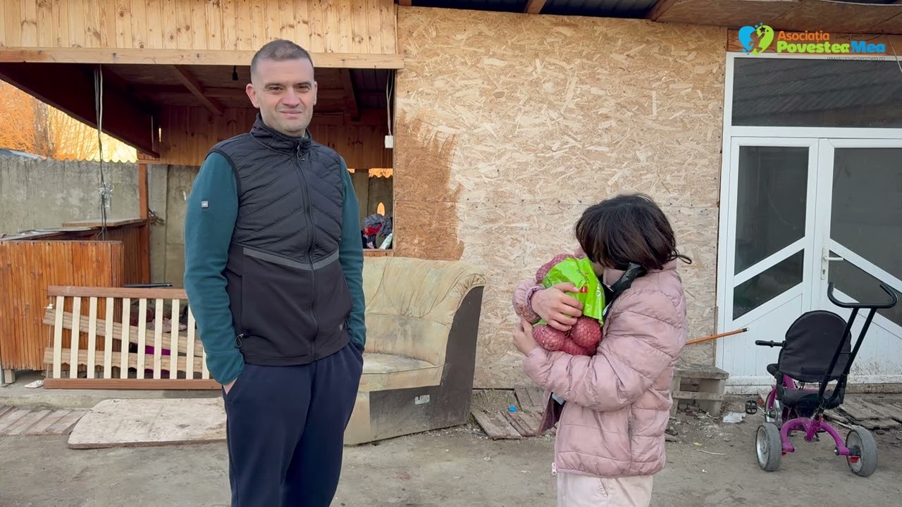 Tatăl i-a părăsit pentru că nu aveau ce mânca