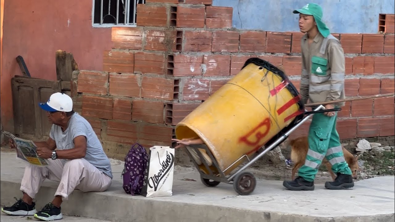 El recolector🪣-divertido🤣