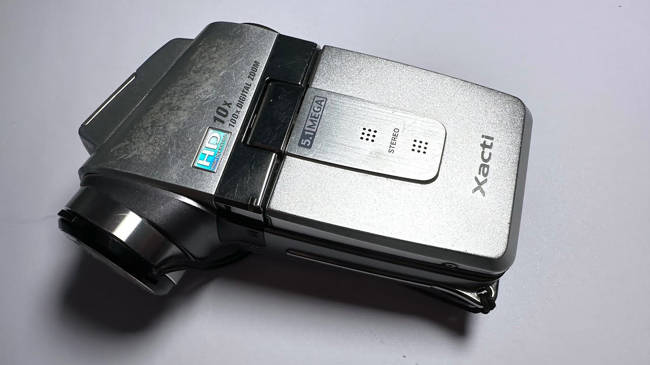Sanyo Xacti HD1A Digital Video Camera