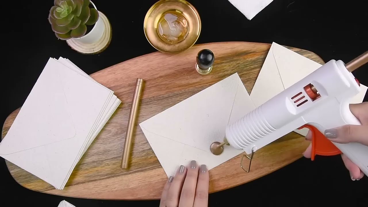 Wachssiegel mit der Siegelpistole herstellen