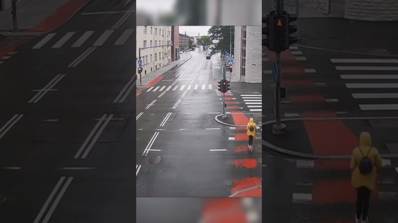 electric scooter Crash in crosswalk 🤯