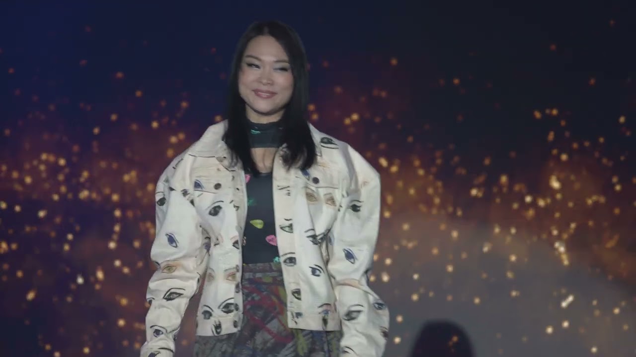 城里的月光 - 许美静 Mavis Hee [4K]