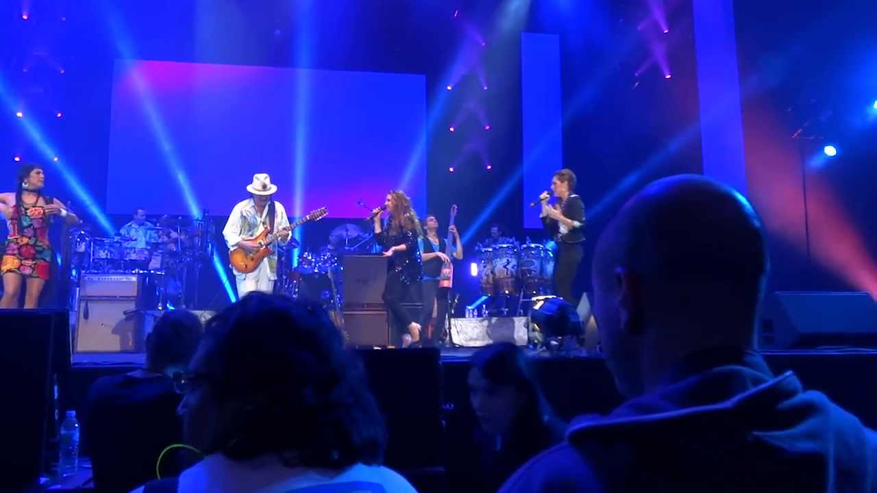 Santana - Guadalajara 2013 - Una noche a Napoli con Niña Pastori / Soledad Pastorutti / Lila Downs