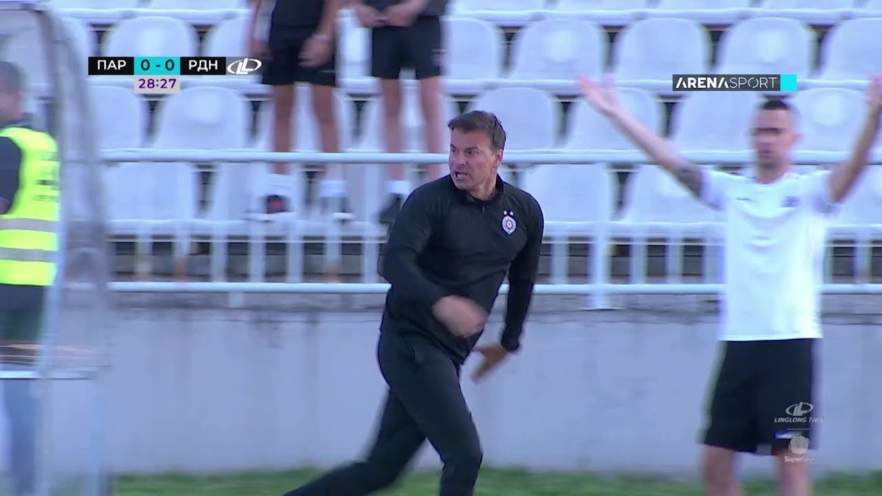 BESNI ALEKSANDAR STANOJEVIĆ: Trener crno-belih u raspravi sa sudijom / 22.05.2022.