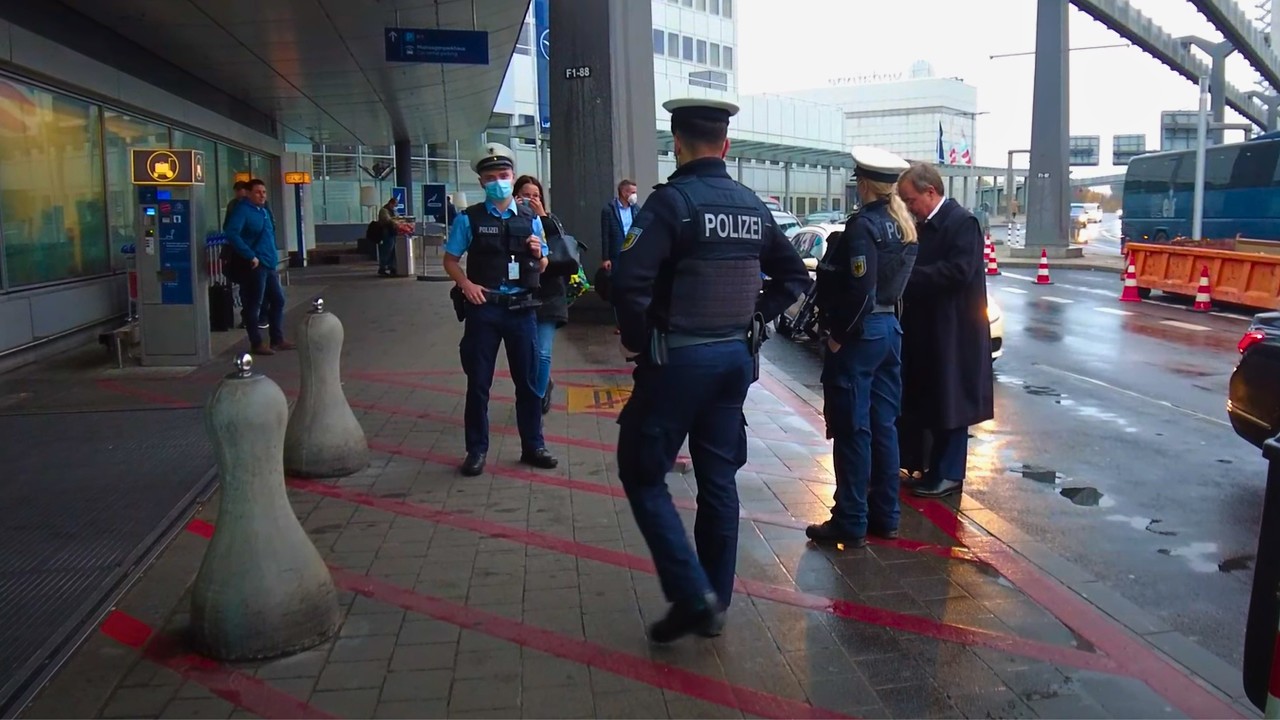 DUSSELDORF AIRPORT • GERMANY 4K 60FPS | POV EERILY QUIET TOUR | 3D AUDIO | NO TALKING | AIR TV