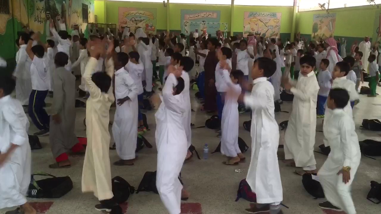 الطابور الصباحي بمدرسة الأمين الابتدائية