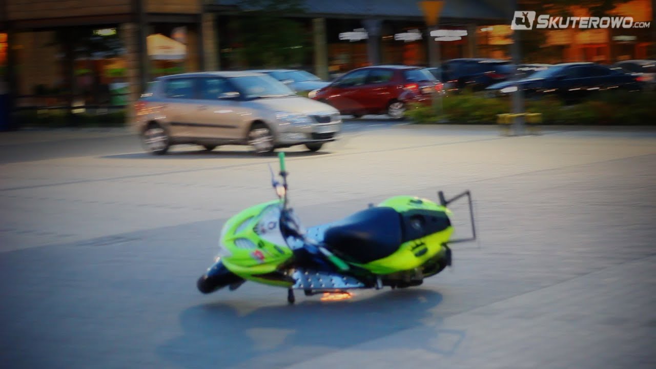 Damian Kreller. Scooter Stunt w Skuterowo.com