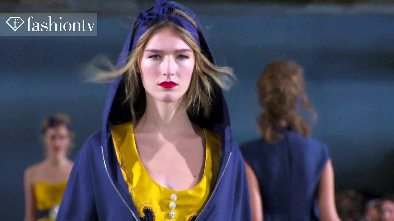 Paris Fashion Week Spring/Summer 2014 Review | FashionTV