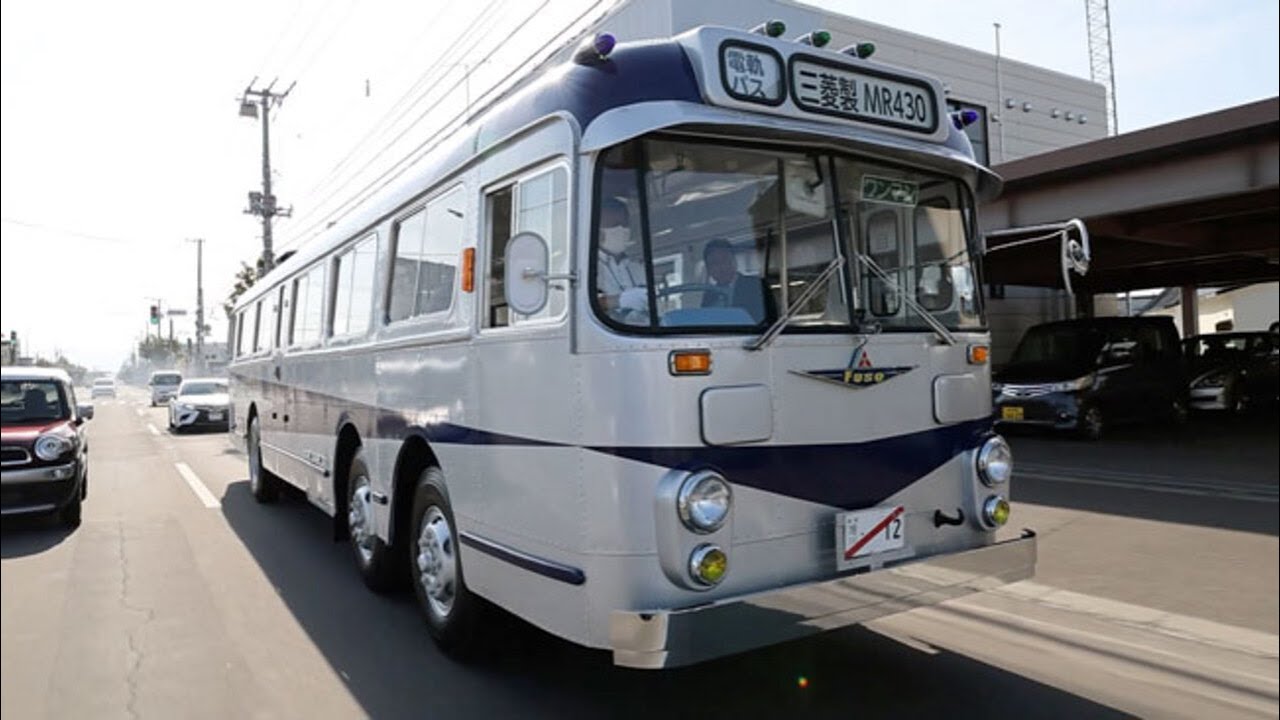 解体寸前から復活！　前輪２軸の希少バス「ＭＲ４３０」　４０年ぶり旭川を駆ける