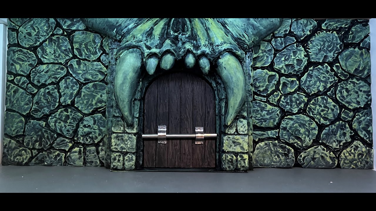 How to create a stone wall to use with your toy displays or dioramas. (Castle Greyskull, wall only)