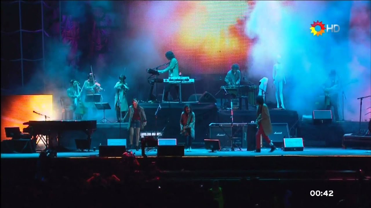 CHARLY GARCIA - ME SIENTO MUCHO MEJOR - QUILMES ROCK 2012 FULL HD