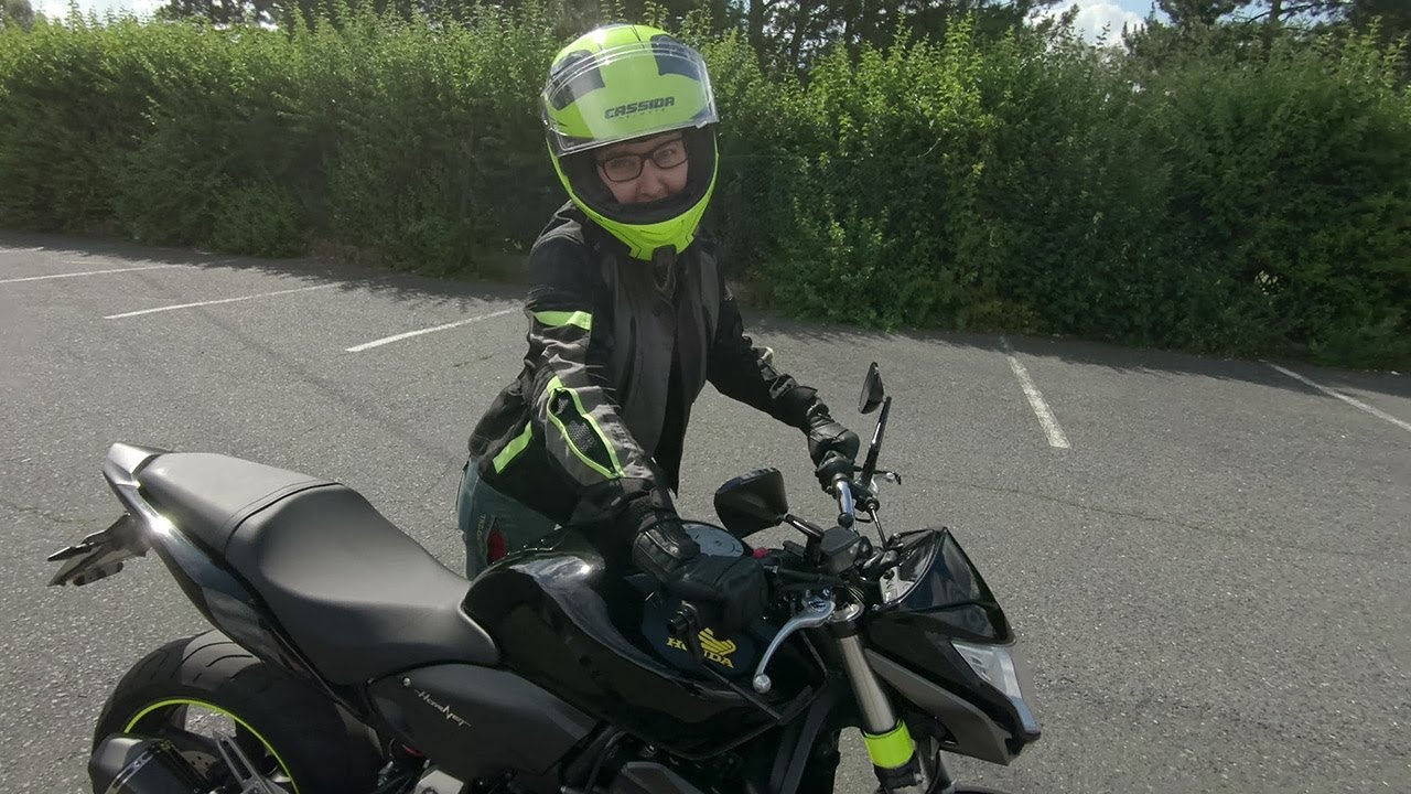 ŘIDIČÁK NA MOTORKU  - pomalá část