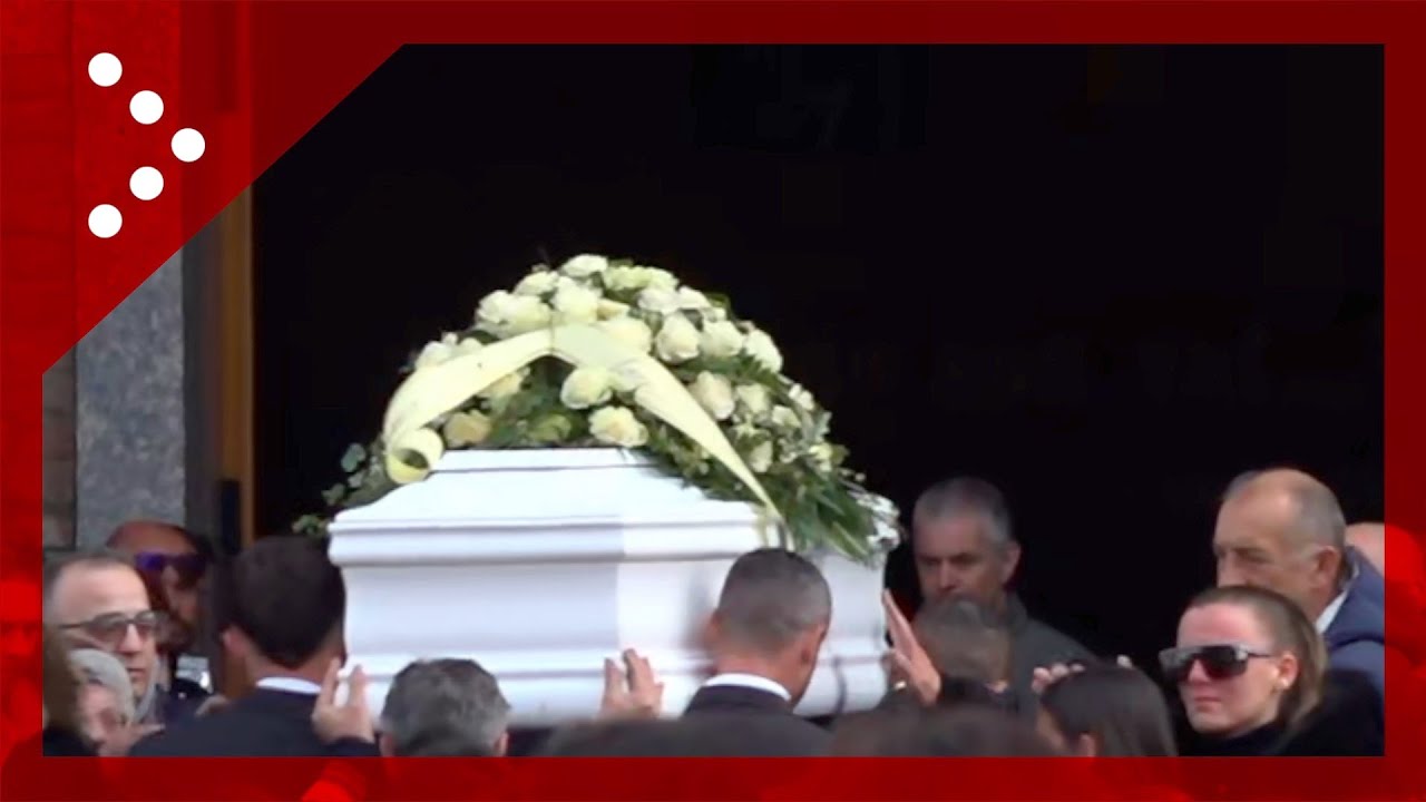 Monza, addio a Cristian Donzello: decine di ragazzi in moto seguono il feretro