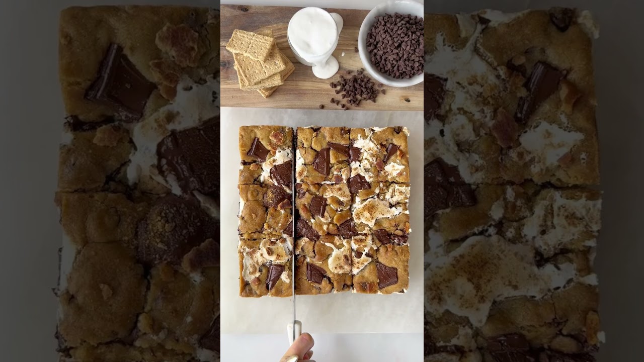 These s&rsquo;mores cookie bars are insane! #smores #baking #bake