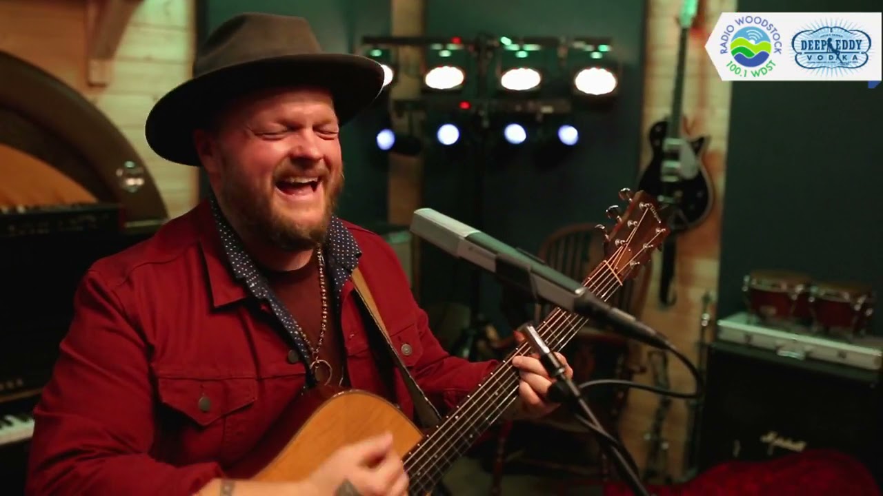 Sofa Sessions: Cas Haley
