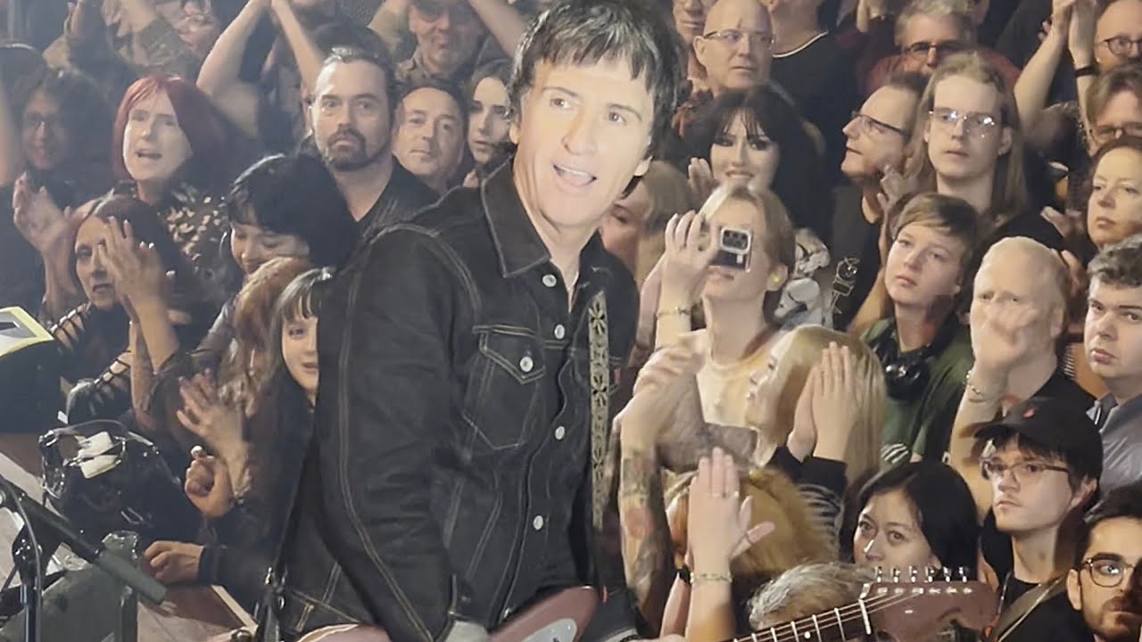 Johnny Marr plays the Smiths and more 25-10-25 TivoliVredenburg, Utrecht