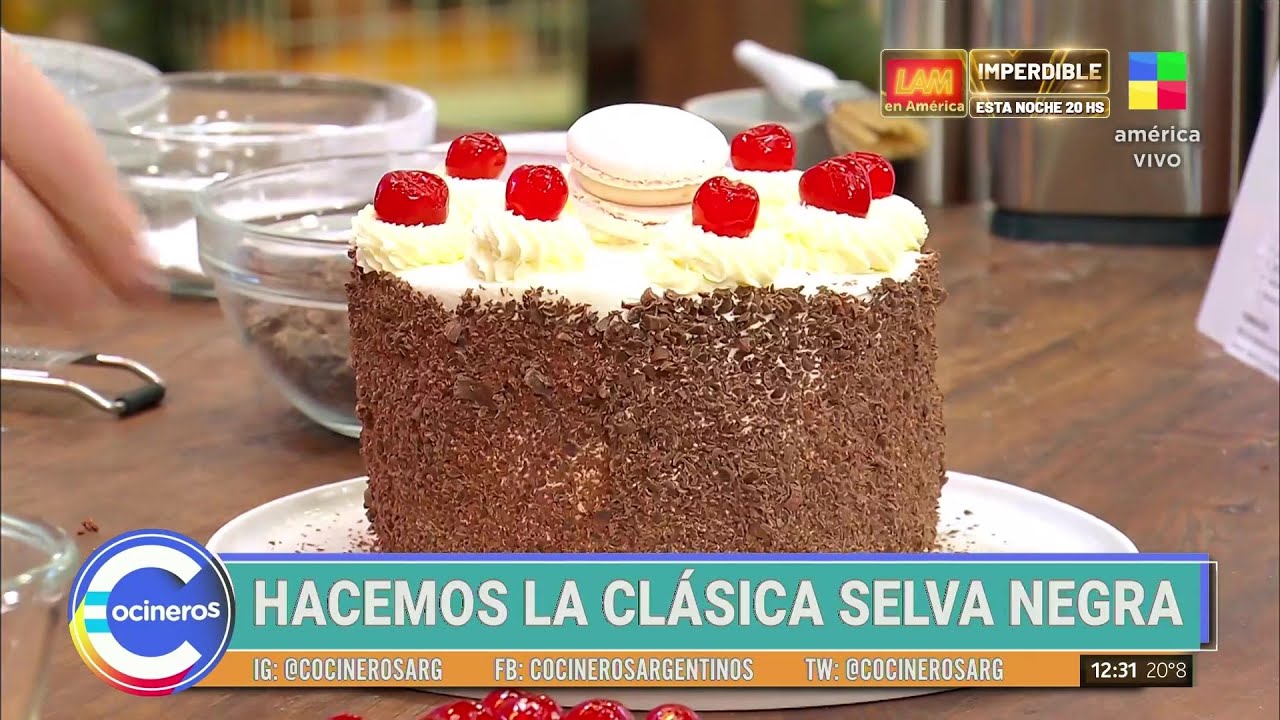 🍰 SELVA NEGRA: Lucho enseña cómo hacer esta clásica y riquísima torta 🍫🍒