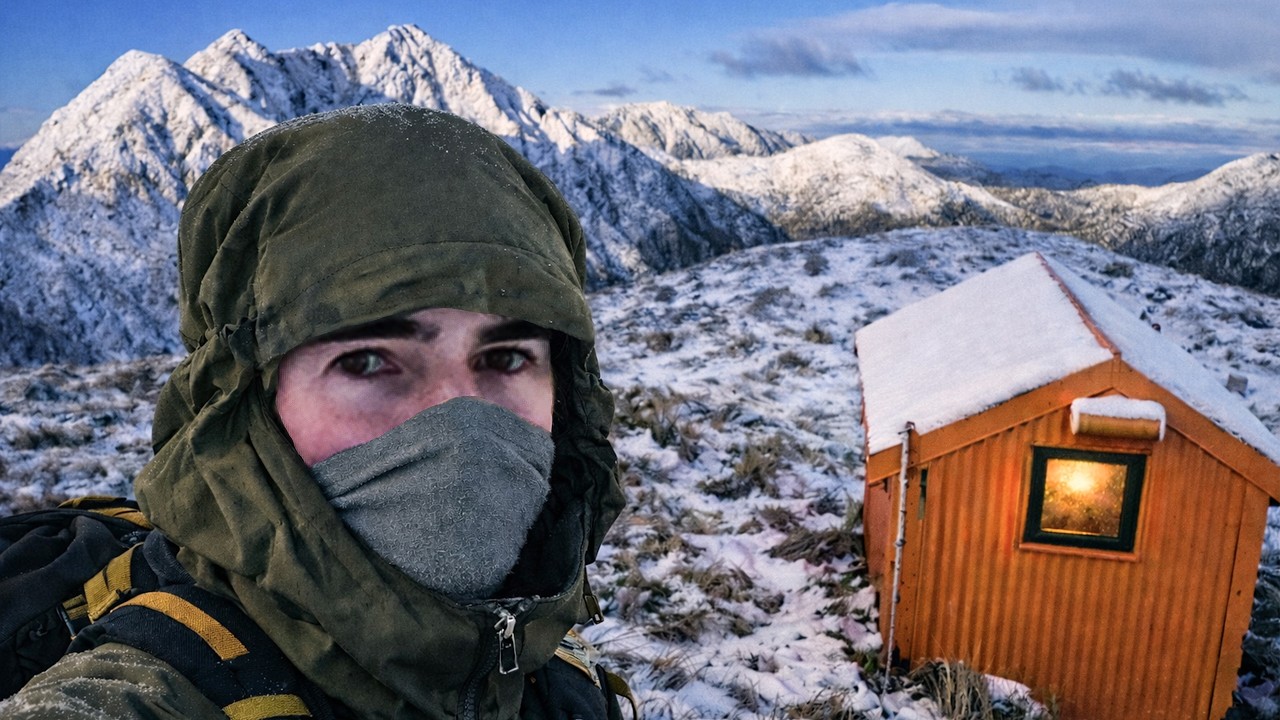 -8° Extreme Winter Camping in Survival Shelter