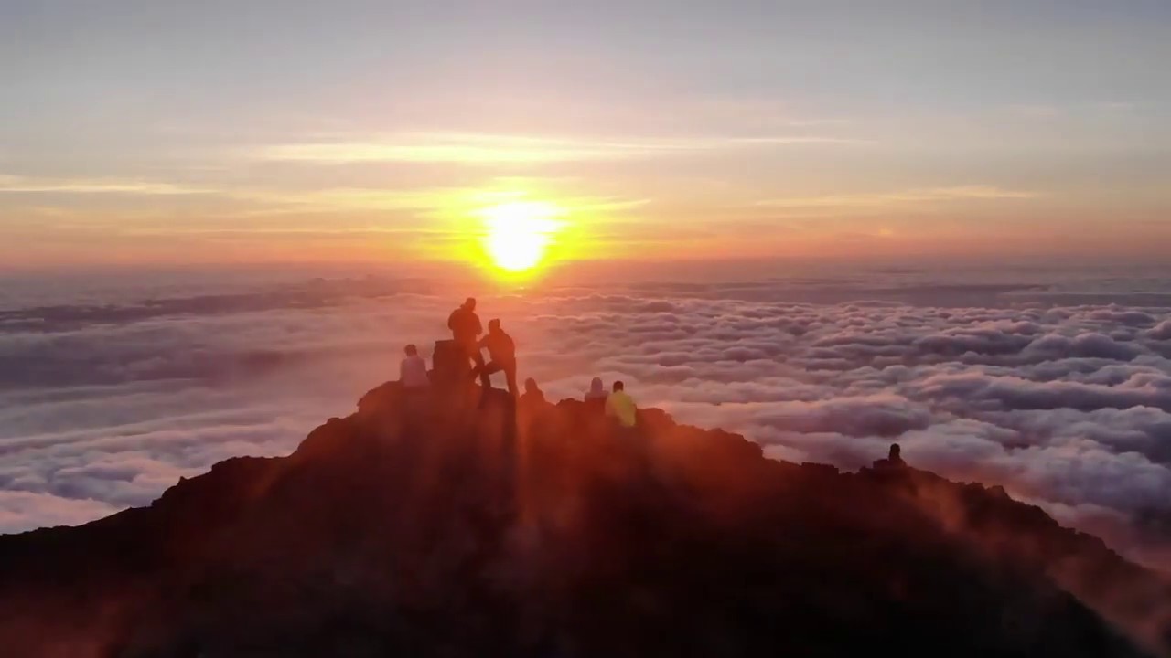 #2351  Subida ao Pico ( Piquinho) Nascer e P&ocirc;r do Sol