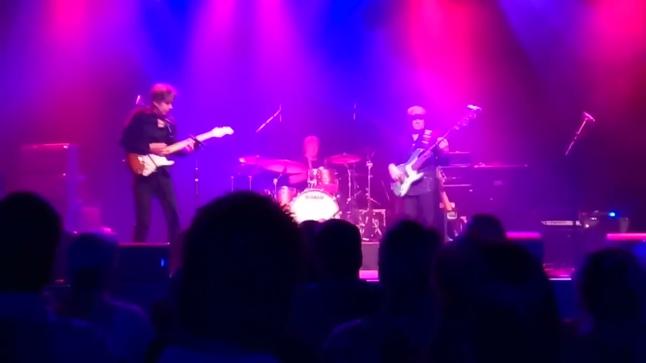 Eric Johnson 