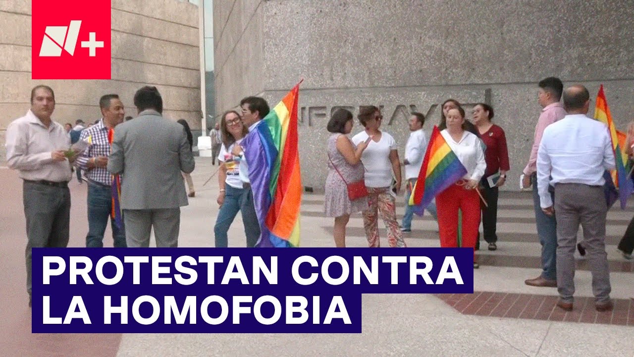 Comunidad LGBTQ+ protesta contra la homofobia del líder sindical del Infonavit - N+