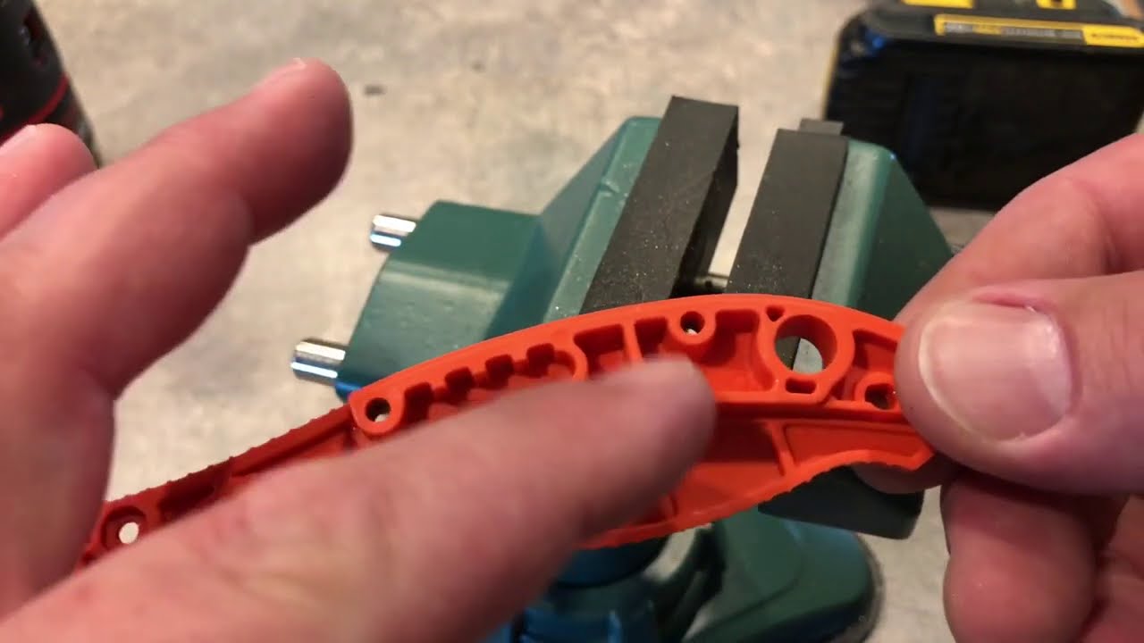 How-To Change Hardware & Disassemble - Spyderco Manix2 Lightweight!!!