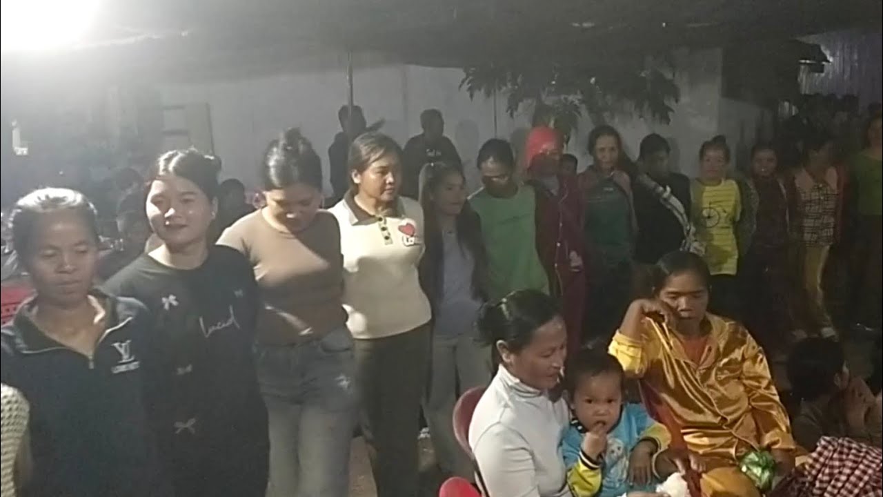 គងចារាយនៅផ្ទះតាពុញ