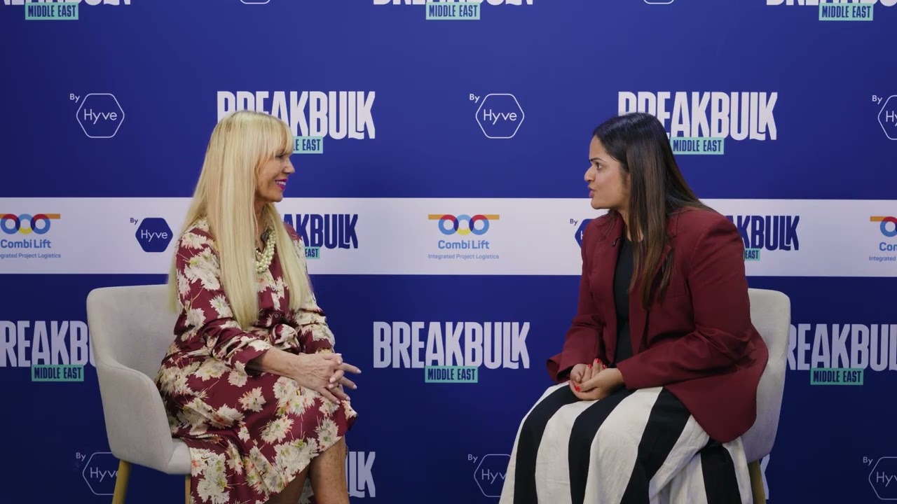 Women in Logistics: Increasing Female Leadership in Operational Roles