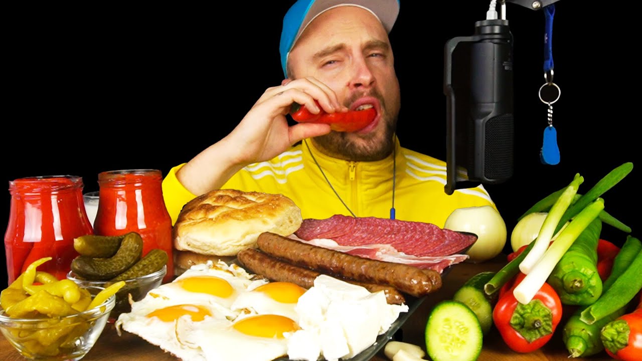 Балканский завтрак АСМР 🍞🍳🍅🌭