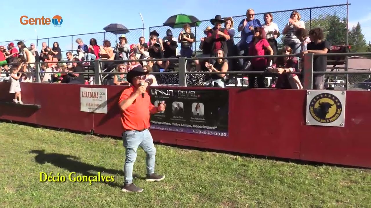 Cantor DECIO GONÇALVES com  um 