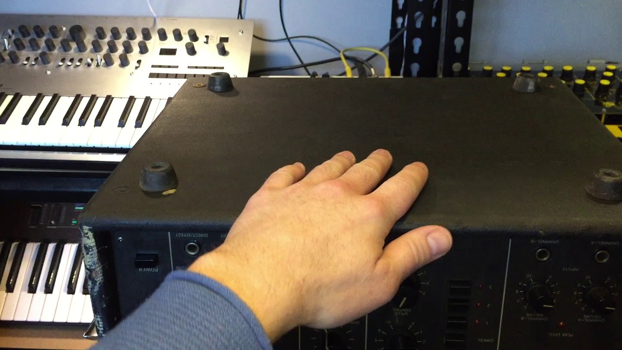 Korg Stage Echo SE 300 How to Open Unit