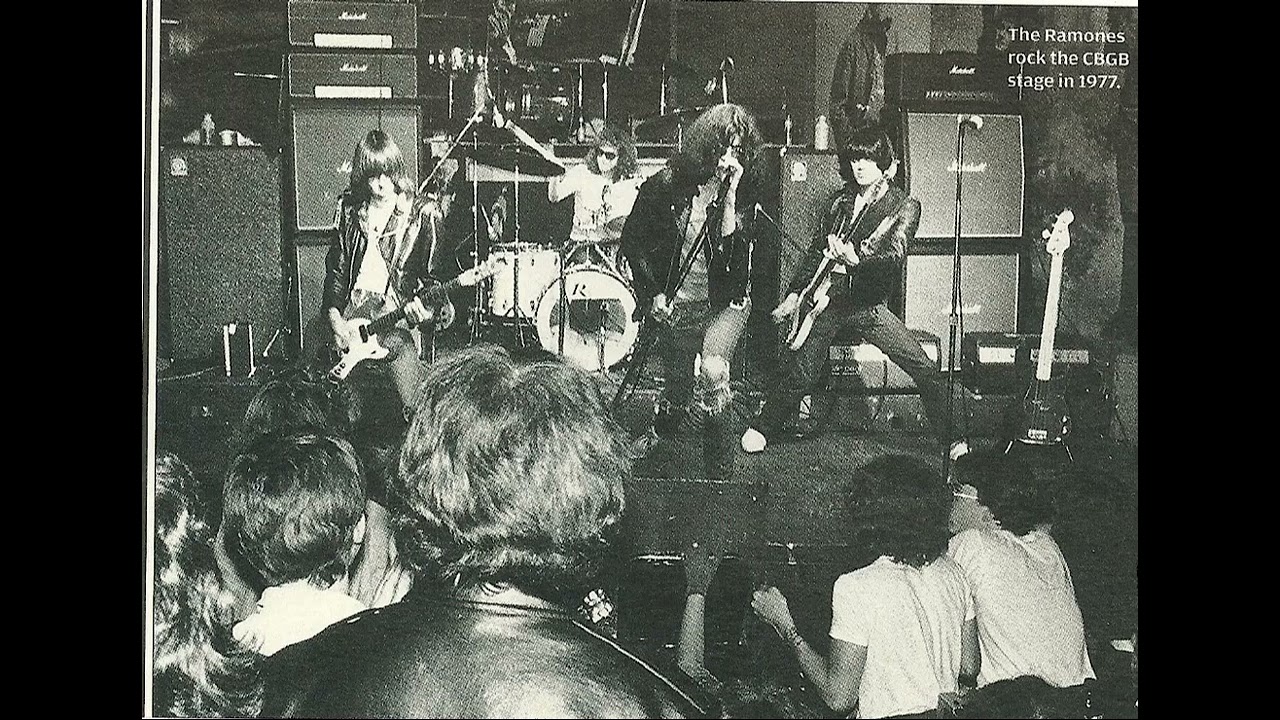 RAMONES 1977-06-09 New York, CBGB Ramona (only existing live version) (audio)